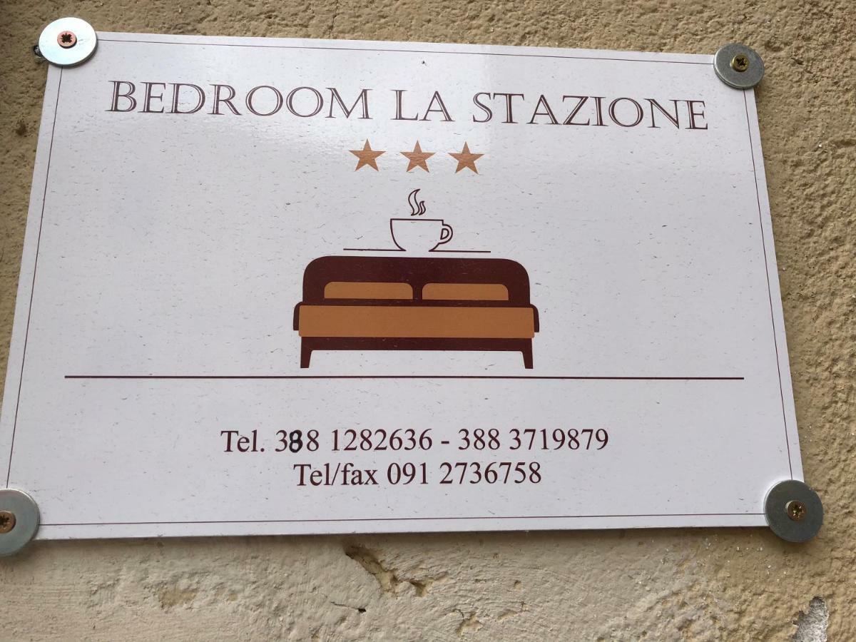 Bedroom La Stazione Bed and breakfast *